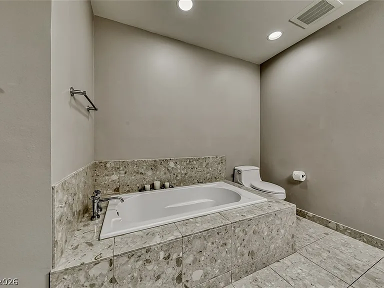 4575 Dean Martin Dr #1912 — Photo 19