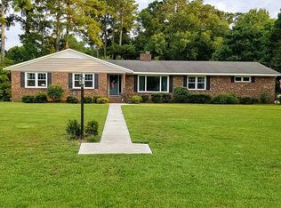 101 Vista Dr, Clinton, NC 28328