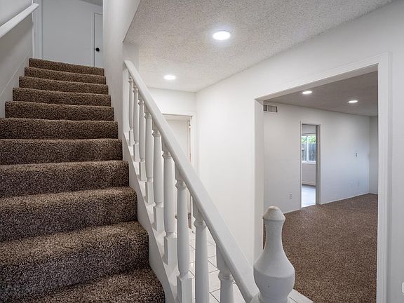 3rd image of 3600 Wood Ln