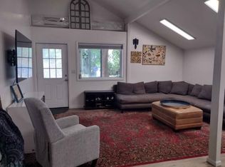 925 Clarence Ct, Madison, WI 53715
