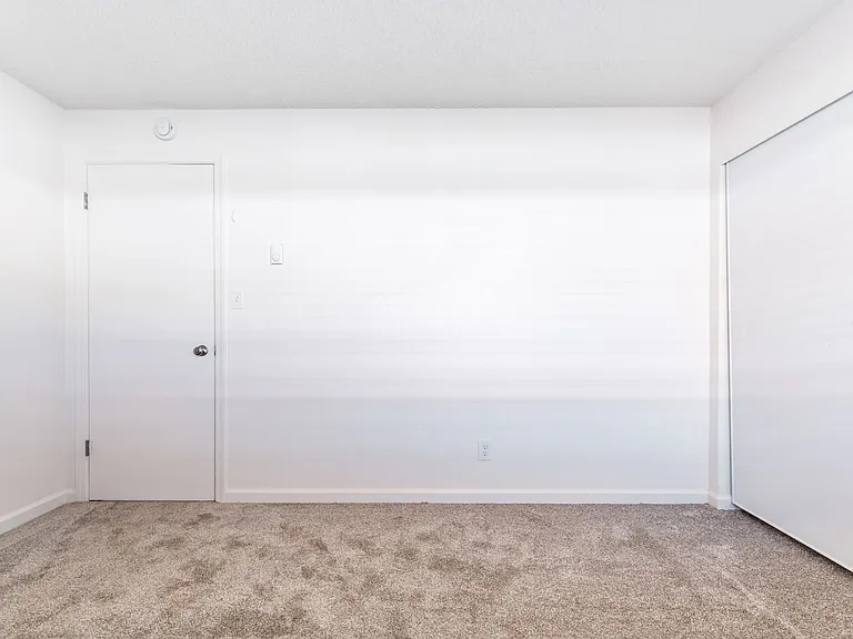 Welcome to Heather Place Apartments - Where comfort meets convenience! — Photo 21