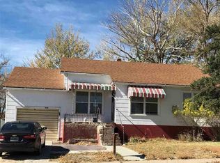 518 11th St, Rawlins, WY 82301