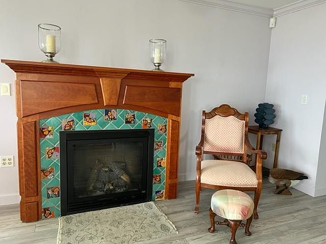 1st image of 219 E Grand Ave APT 4A
