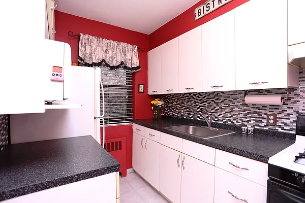 Sold by Keller Williams Realty Landmark II | media 20