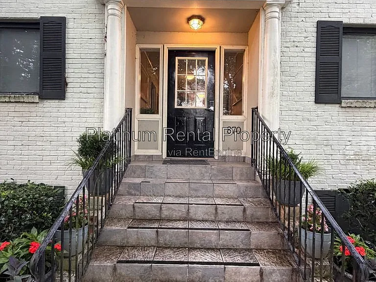 870 Glendale Ter NE #12 — Photo 4
