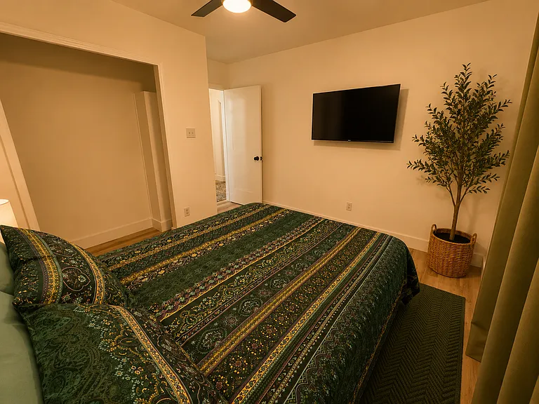 1211 Wyndham Dr — Photo 7