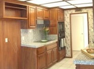 5752 Castleton Dr, San Diego, CA 92117