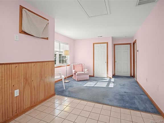 4th image of 333 West Ave Unit 9