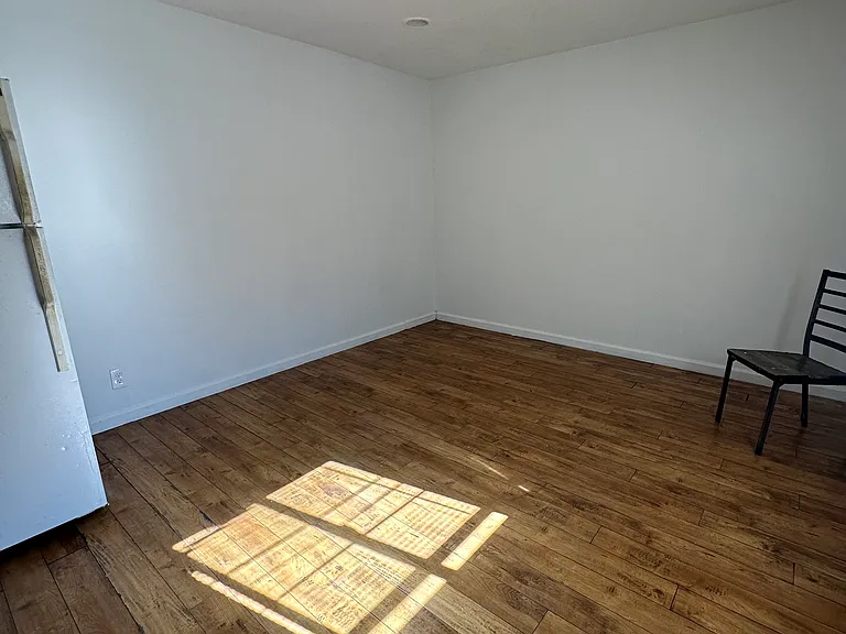 524 Sycamore Ave — Photo 7