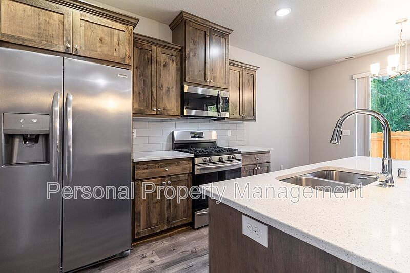 1st image of 3501 NE 61st Way