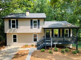 5236 Birdlake Dr, Lilburn, GA 30047