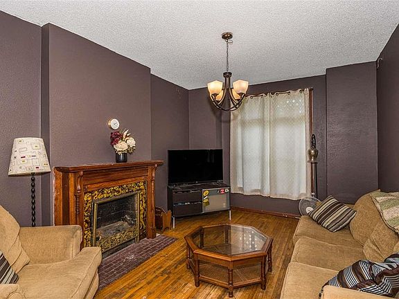 3rd image of 1713 Hughitt Ave #1715
