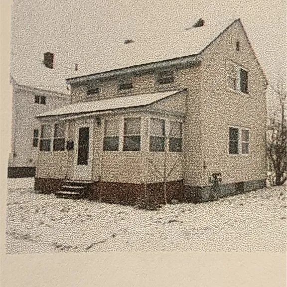 927 State St — Photo 1