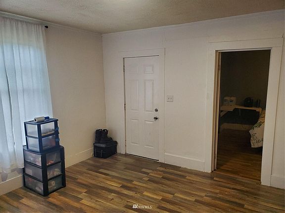3rd image of 1337 Kulien Ave