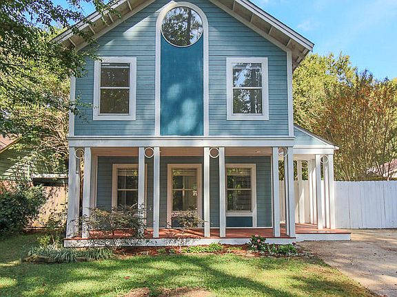 2nd image of 611 Heritage Ave