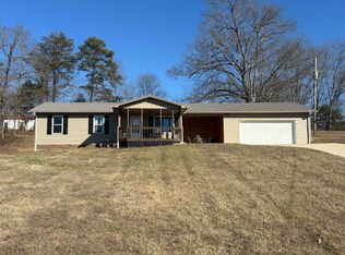 155 Oak Tree Ln, Sneedville, TN 37869