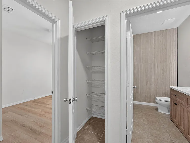 12141 Carson Dr — Photo 25