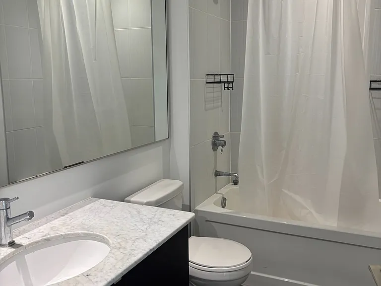 170 Fort York Blvd #2713 — Photo 5