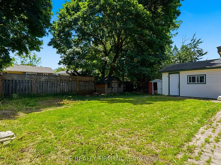 45 Amy Cres — Photo 36