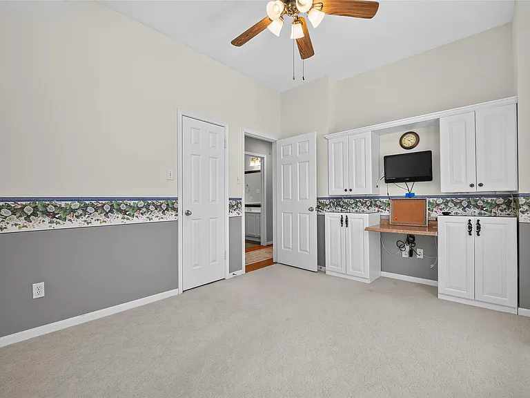 4414 Ringrose Dr — Photo 44