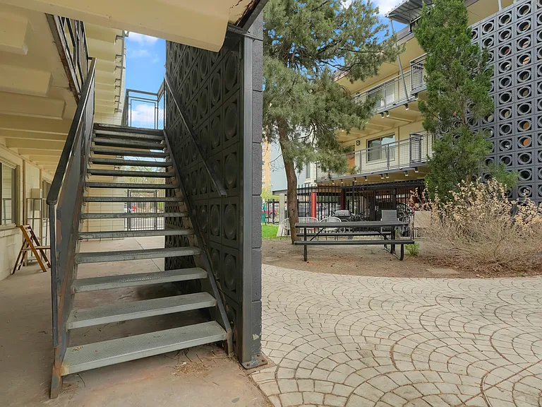 2860 W 32nd Ave — Photo 32
