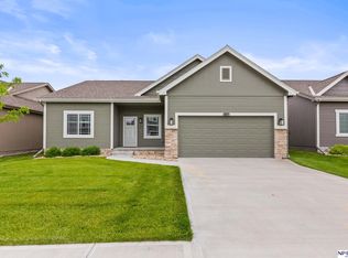21117 Polk St, Elkhorn, NE 68022
