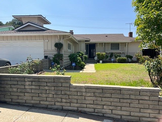 1st image of 247 Ladera St