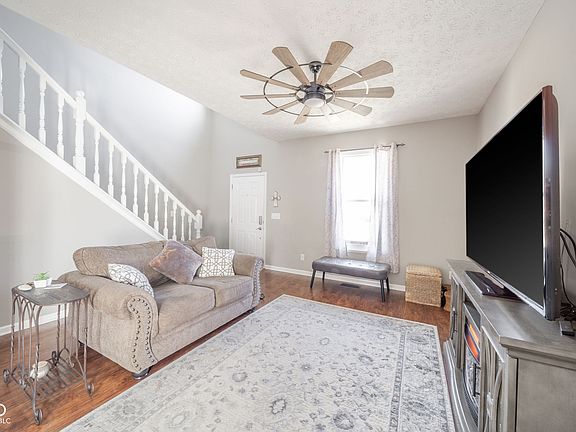 3rd image of 6511 Granny Smith Ln