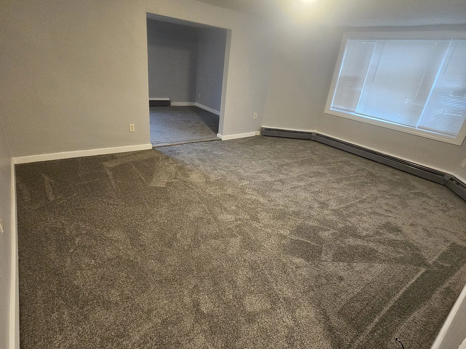 2190 Pleasant St — Photo 3