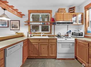 1 Pintail Rd, Port Ludlow, WA 98365