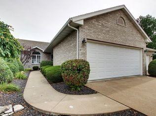 2624 Kings Pointe SE, Quincy, IL 62305