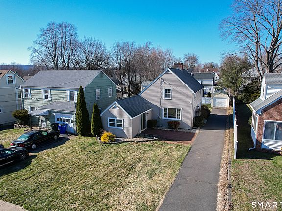 2nd image of 28 Woodmere Road