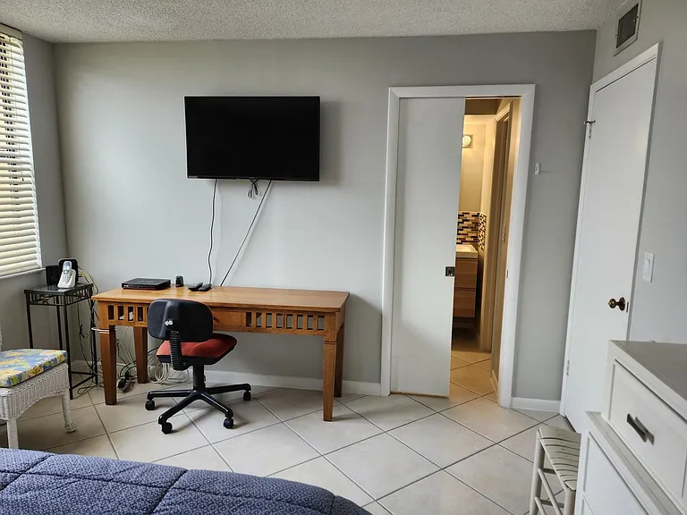 450 Egret Cir — Photo 13
