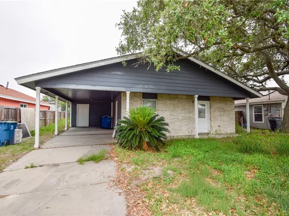 728 S Fuqua St, Rockport, TX 78382