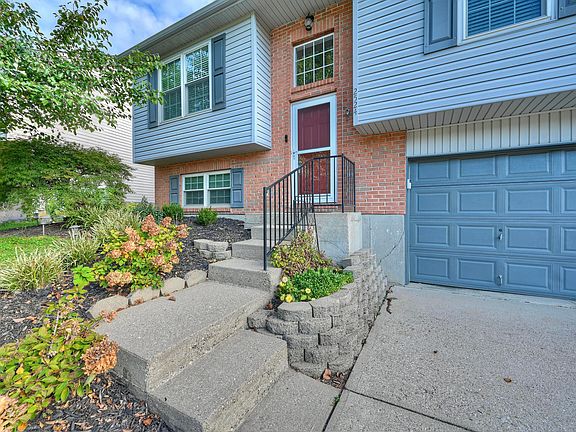 3rd image of 2524 Evergreen Dr