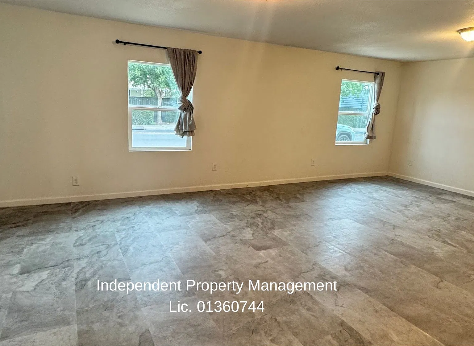 3 bed, 1229 sqft, $2,100 — Photo 3