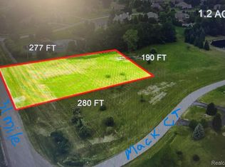 7433-31 Mile Rd, Washington, MI 48095