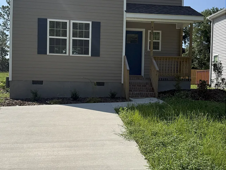 410 S Glover St — Photo 2