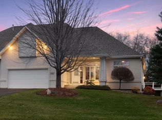 2358 Abbey Point, Shakopee, MN 55379