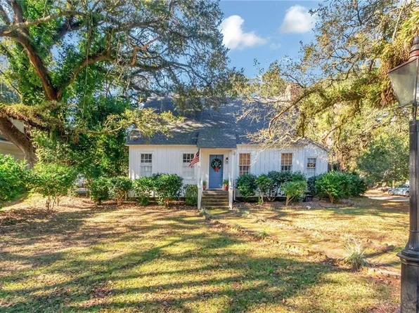 100 Mohawk St, Mobile, AL 36606