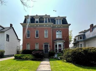 698 Columbus Pkwy, Buffalo, NY 14213