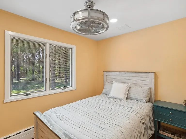116 Norfolk Dr — Photo 8