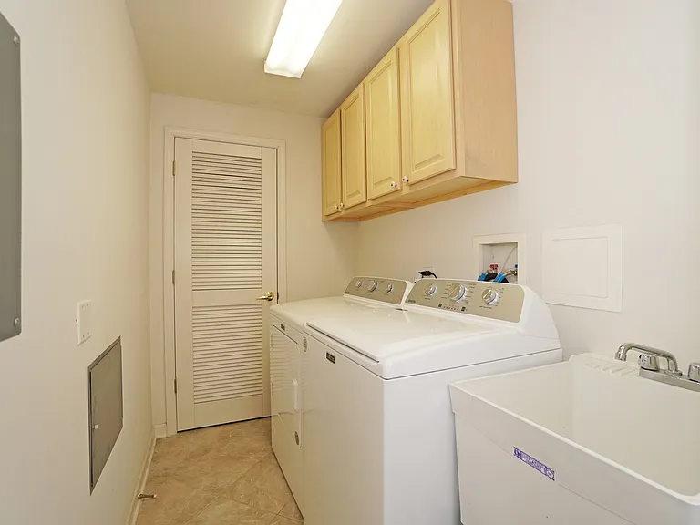 701 W Rand Rd #227 — Photo 4
