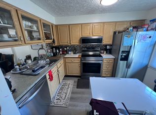 8036 Grandview Ct, Springfield, VA 22153