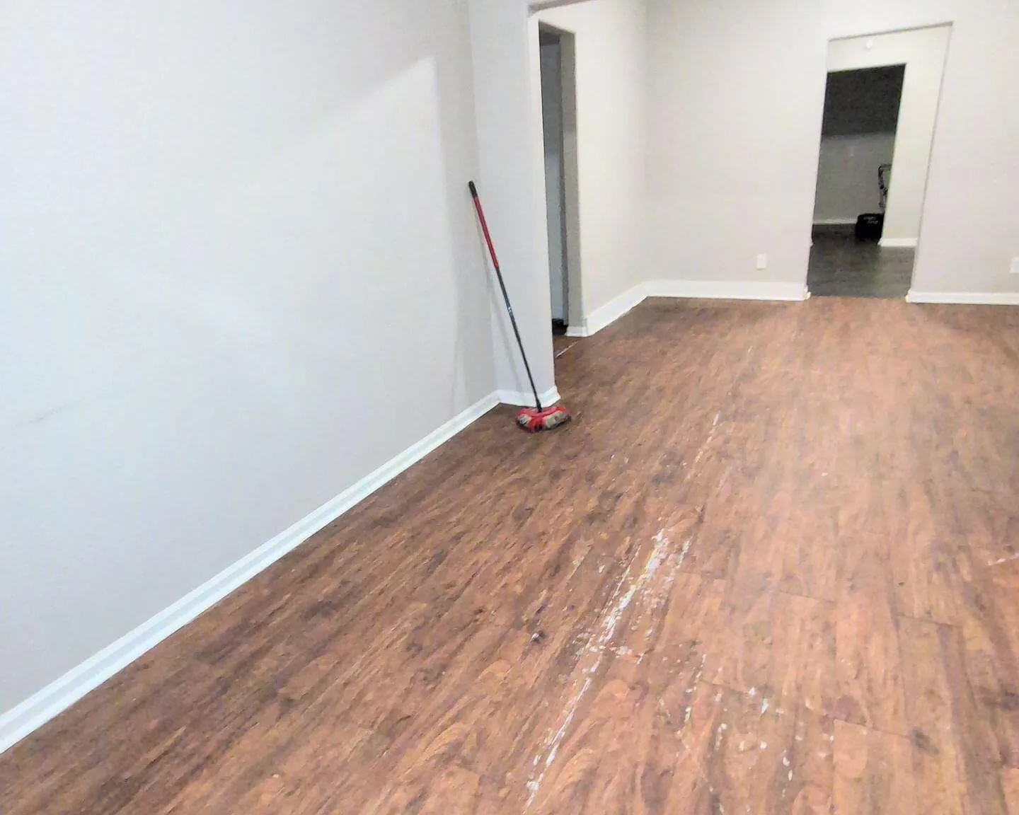 3 bed, 1.0 bath, 1056 sqft, $999 — Photo 4