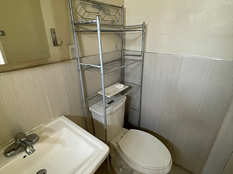 6001 Walker Ave #6003 — Photo 7