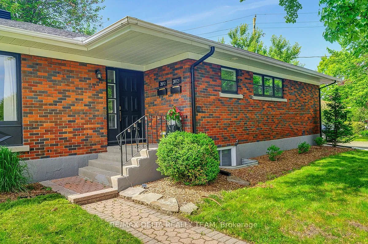 3 bed, $2,400 — Photo 3