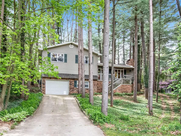 1537 Morse Rd, Battle Creek, MI 49014