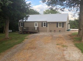 8731 Fox Hills Rd, Agency, IA 52530