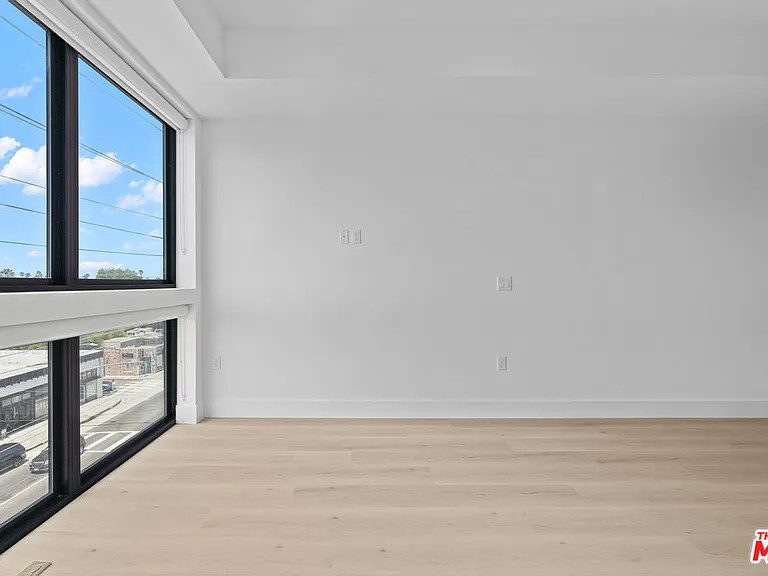 1808 Lincoln Blvd #204 — Photo 8